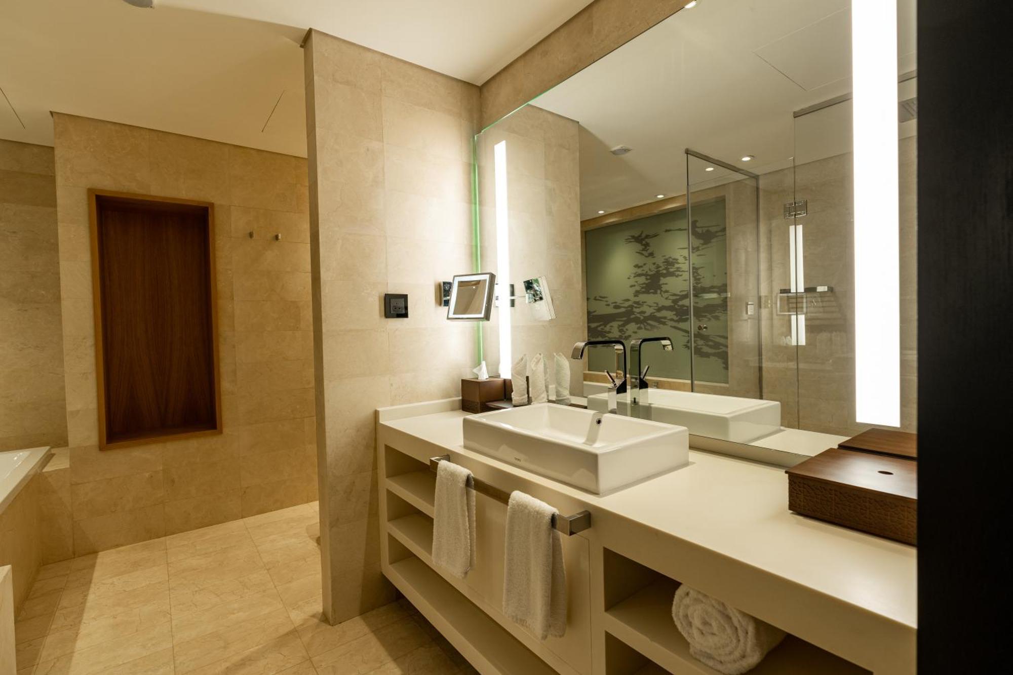 Hotel Al Anoud Tower 5*