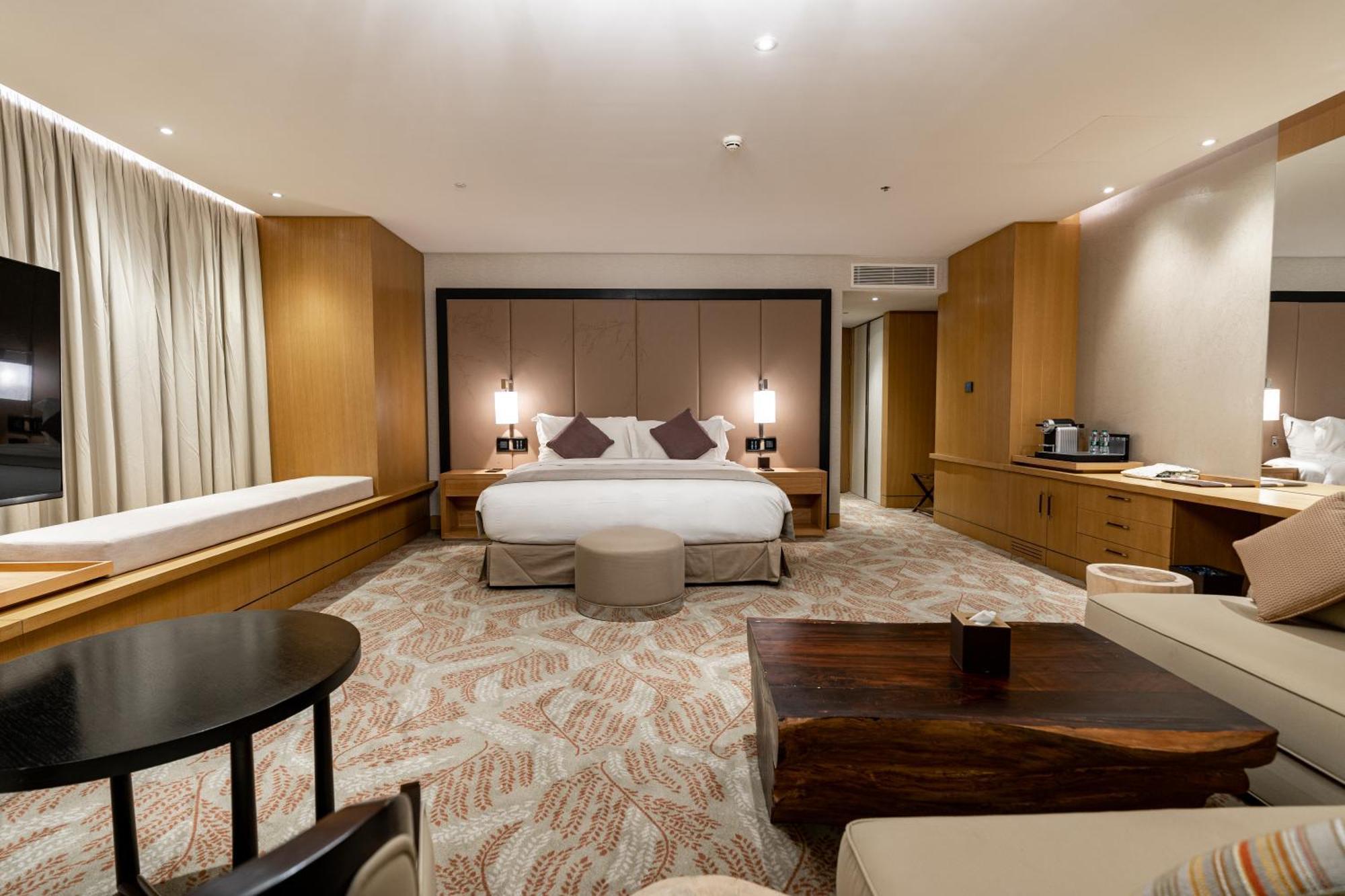 Al Anoud Tower 5*