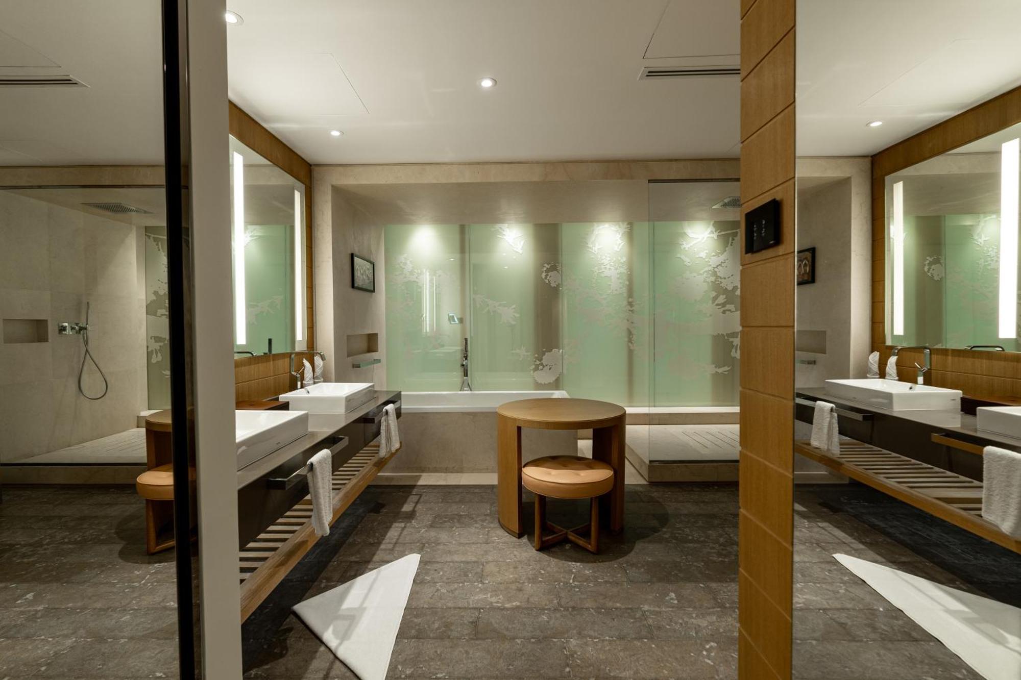 Hotel Al Anoud Tower 5*